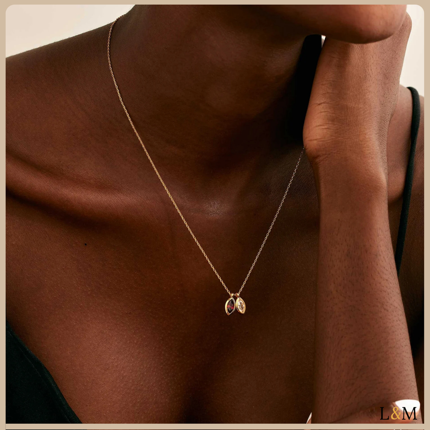 Collier Personnalisé avec Pierre de Naissance en Forme de Feuille3