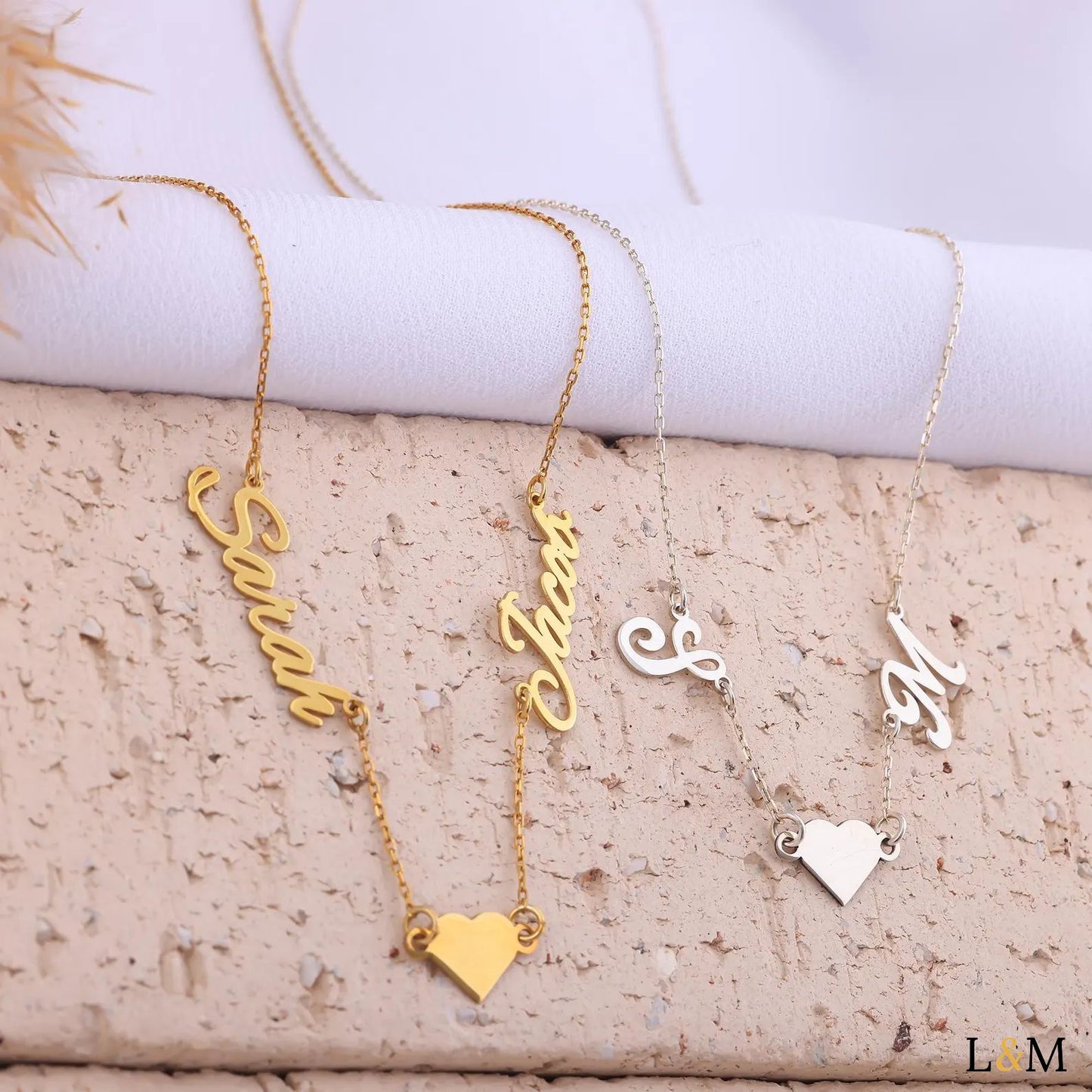 Collier personnalisé double prénom avec cœur