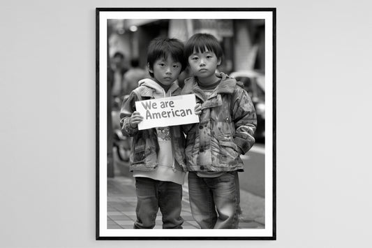 Affiche "Nous sommes Américains, Campement Japonais" – Poster Anti-Racisme