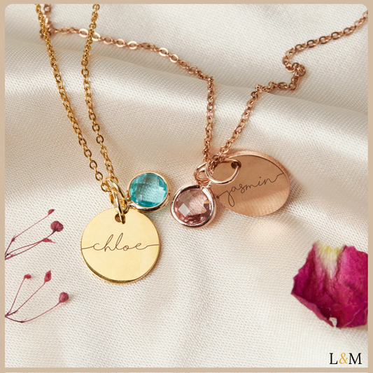 Collar con piedra de nacimiento y nombre grabado
