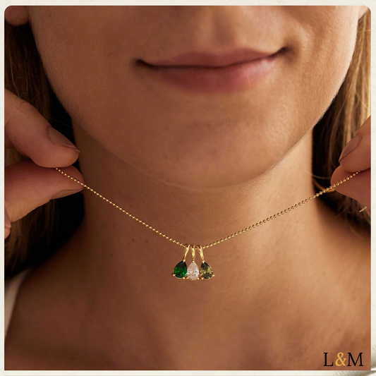 Collar personalizado con piedra de nacimiento en oro de 14 quilates
