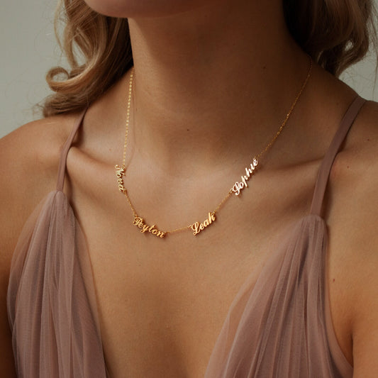 Collar personalizado con varios nombres