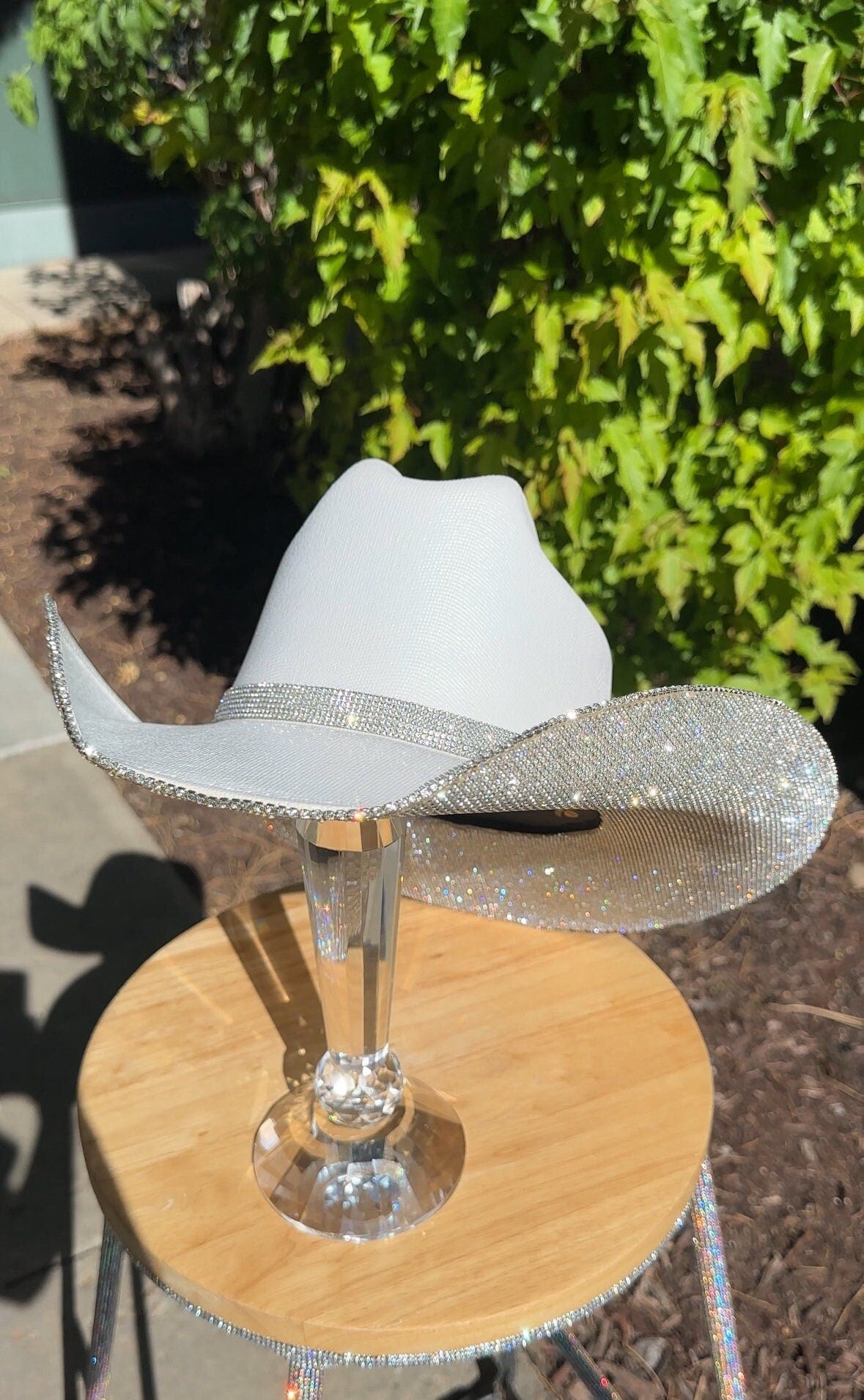 Chapeau de Cowgirl Blanc avec Strass – Accessoire de Mariage Western
