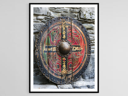 Affiche de Bouclier Viking – Poster Symboles de Guerre Nordique
