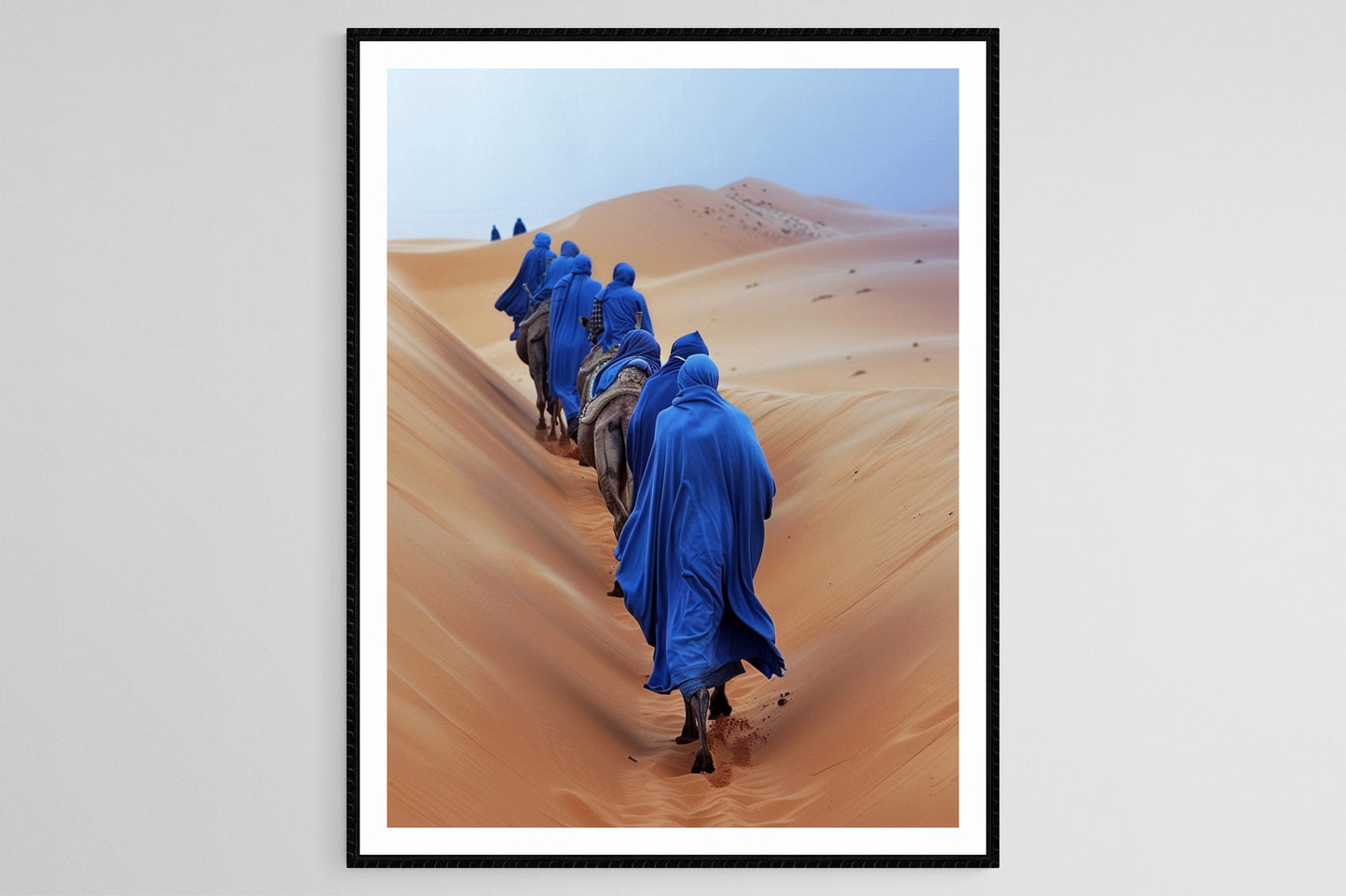 Affiche Peuple Tuareg – Poster en Robes Indigo et Esprit Nomade