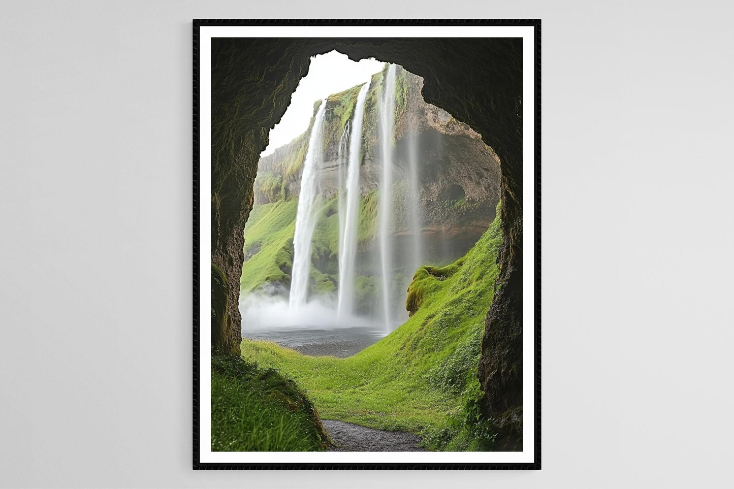 Affiche Seljalandsfoss – Impression d'une cascade verdoyante en Islande