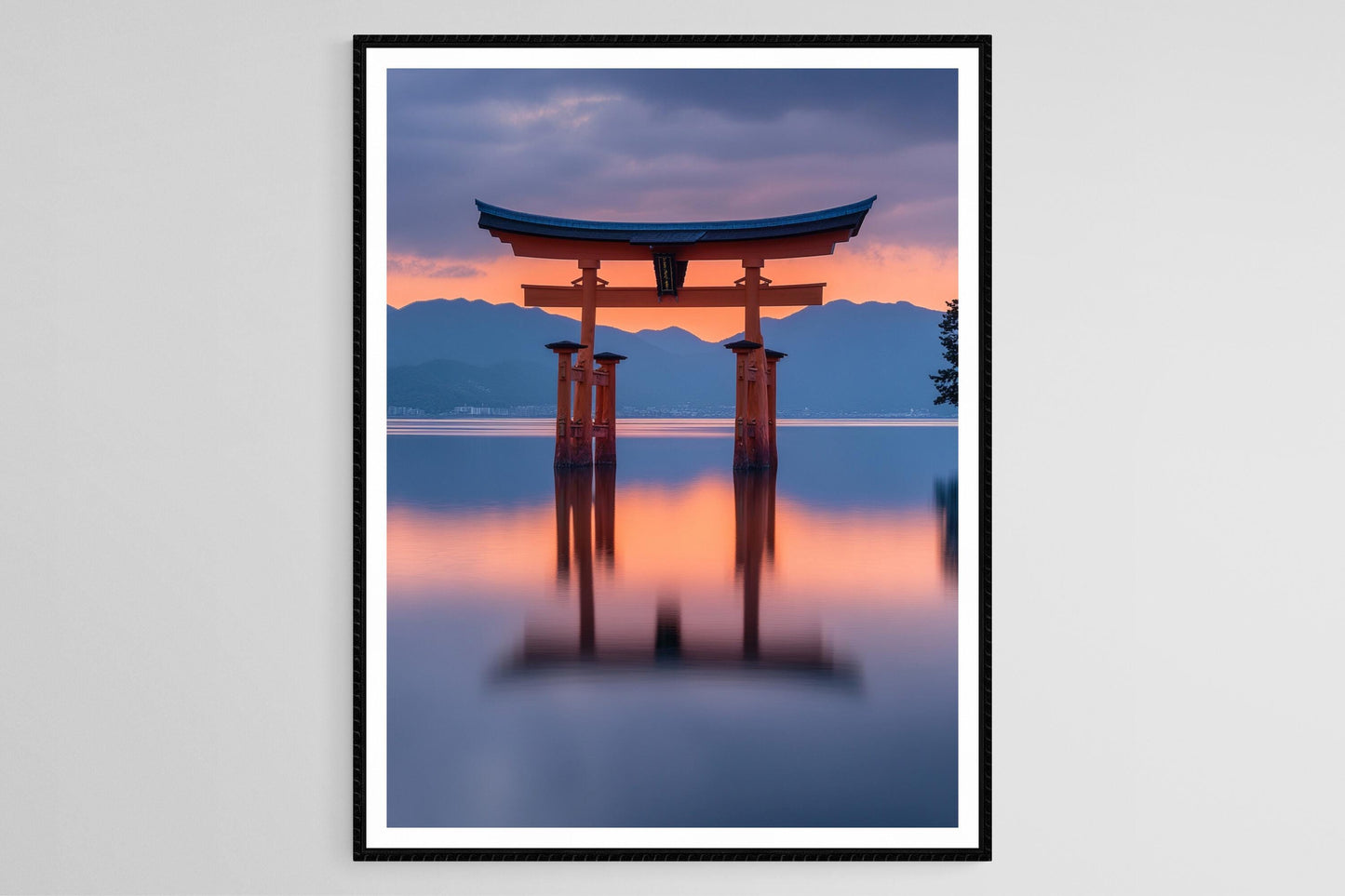 Affiche Miyajima – Poster Reflets sereins du Torii flottant au coucher de soleil