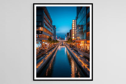 Affiche Fukuoka Canal City – Poster Art des Canaux Illuminés du Japon