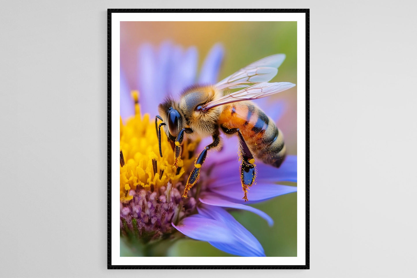 Affiche Abeille sur Fleur – Poster Macro Détail Éblouissant