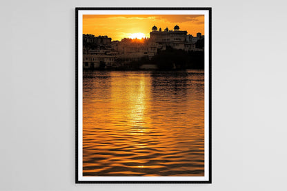 Affiche Udaipur – Poster Silhouette du Palais de la Ville au Crépuscule