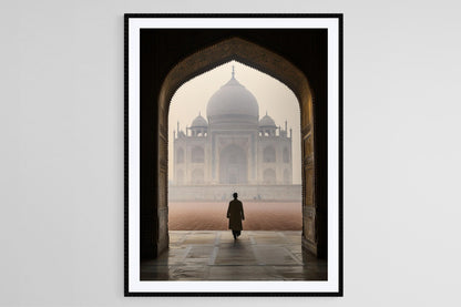 Affiche Mystique Taj Mahal – Impression Art en Brume Matinale