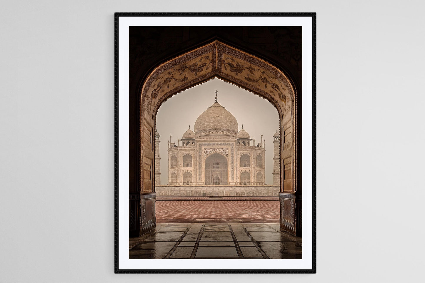 Affiche Énigmatique du Taj Mahal – Art Murale Indienne en Brume
