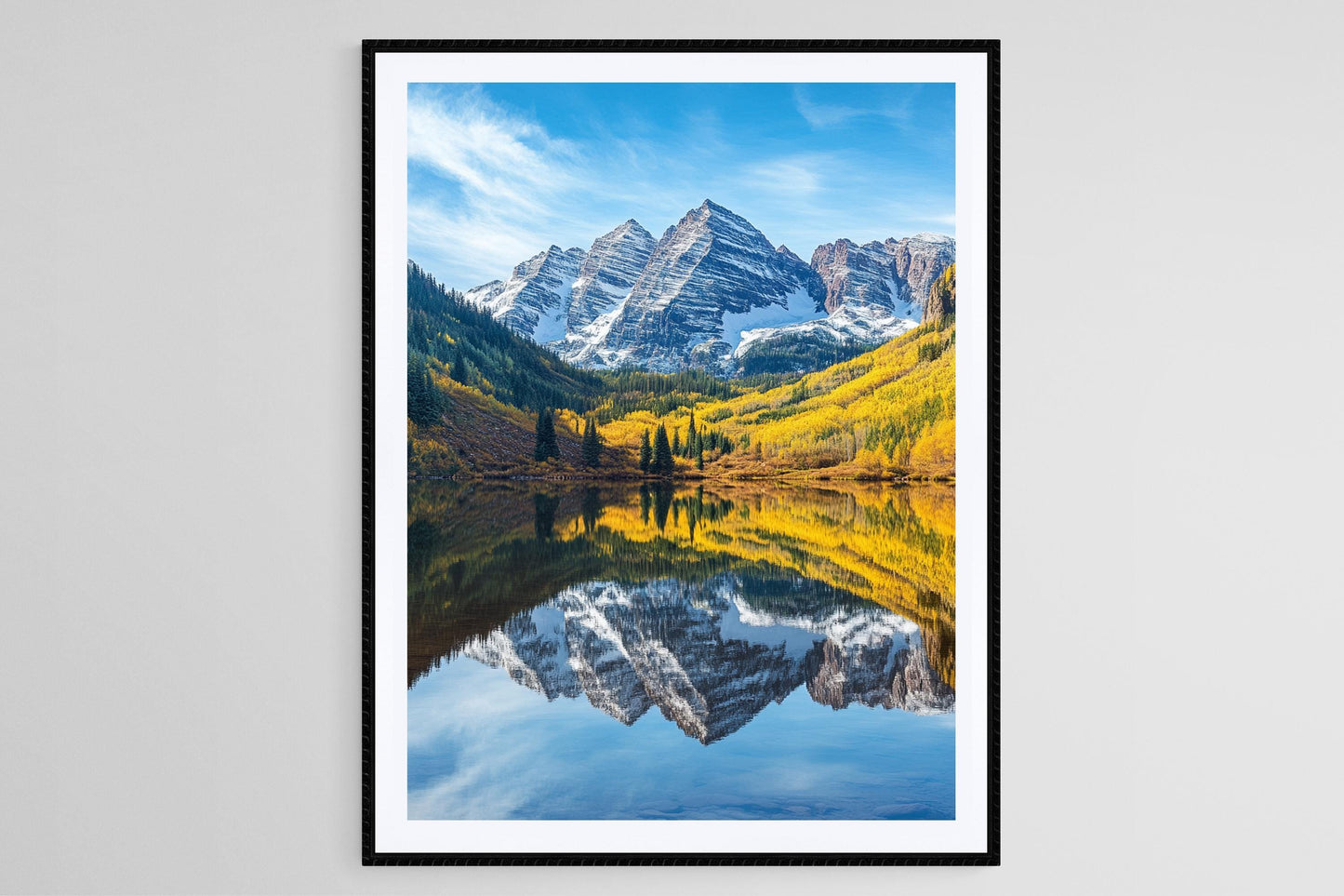 Affiche Maroon Bells – Poster des sommets enneigés et lac réfléchi