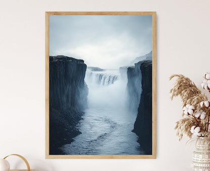Affiche Dettifoss en Islande – Poster Cascade Puissante et Falaises Basaltiques
