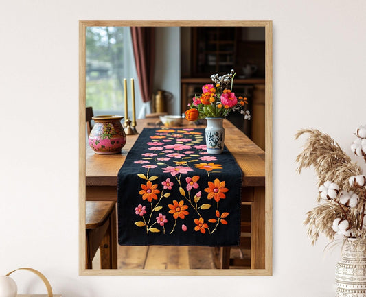 Affiche Textile Estonien – Poster Chemin de table brodé élégant