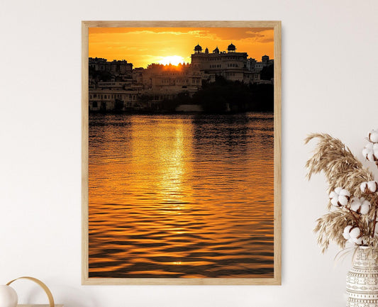 Affiche Udaipur – Poster Silhouette du Palais de la Ville au Crépuscule