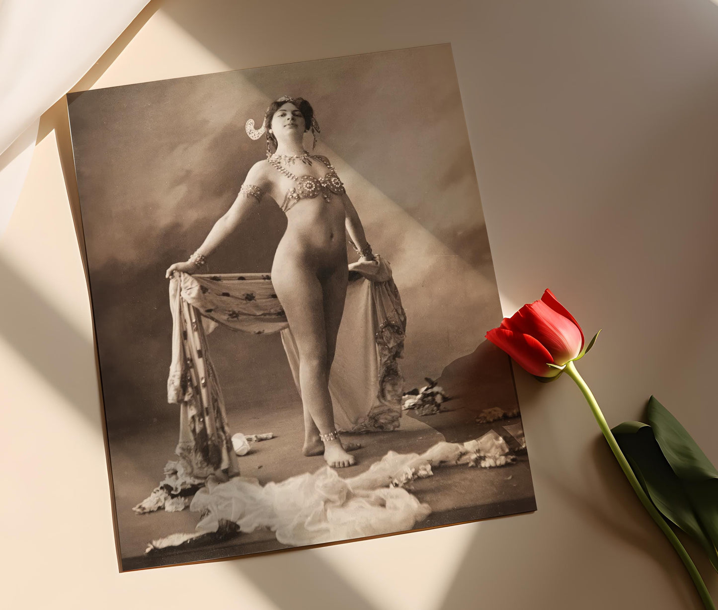 Affiche Mata Hari – Poster d'art fin de 1906, élégance intemporelle