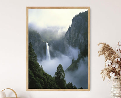 Affiche Chutes de Yosemite – Poster Cascade Imposante et Falaises de Granit