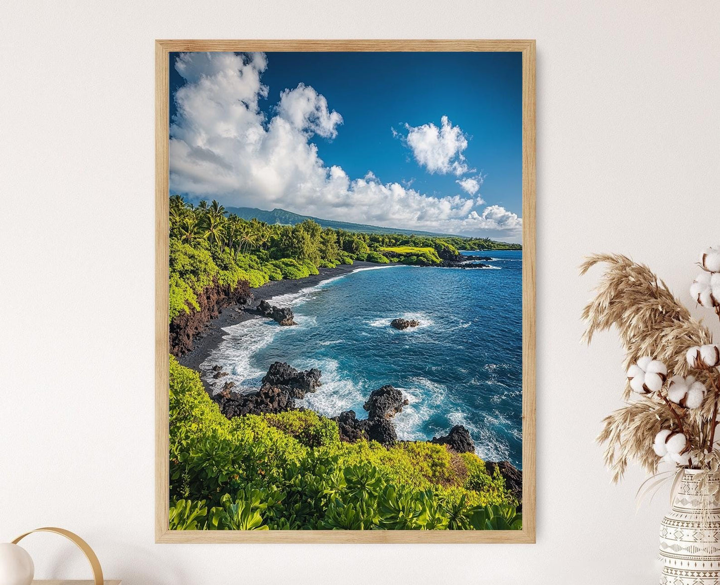 Affiche Maui – Poster Plage de Sable Noir & Volcan Haleakalā