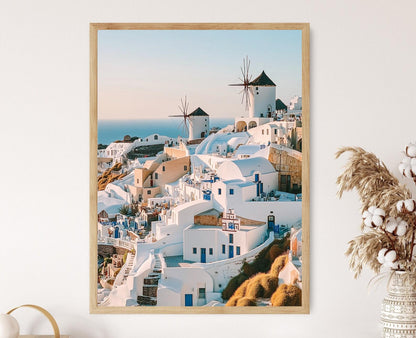 Affiche Santorin – Poster Éoliennes et Bâtiments Blanchis à la Chaux