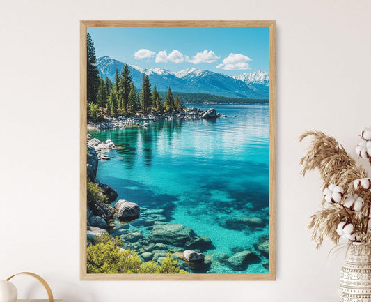 Affiche Lac Tahoe – Tirage Art, Eau Cristalline & Montagnes enneigées