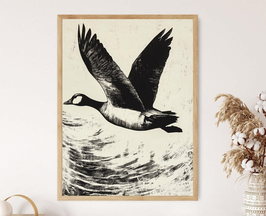 Affiche Oie Volante – Poster Art Linogravure Noir et Blanc, Décor Nature