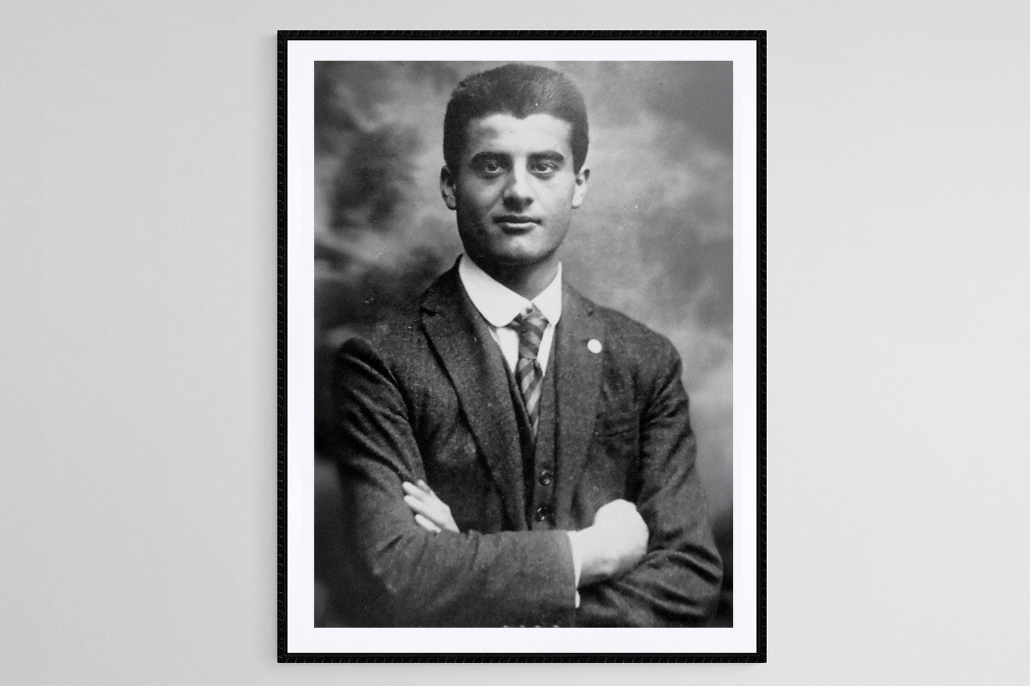 Affiche Vintage Pier Giorgio Frassati – Portrait du Saint Catholique
