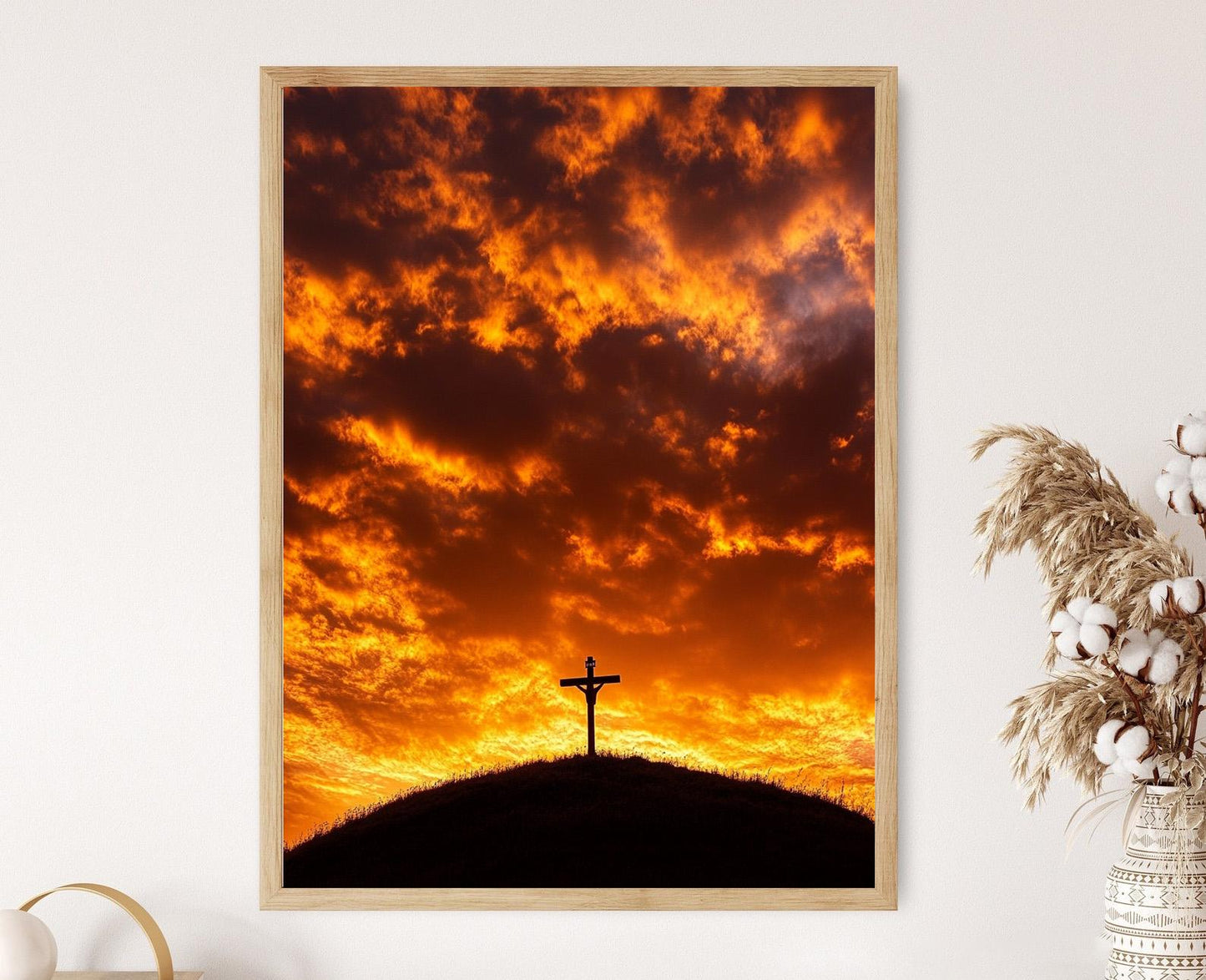 Affiche Croix sur Colline – Poster Coucher de Soleil et Sacrifice de Jésus