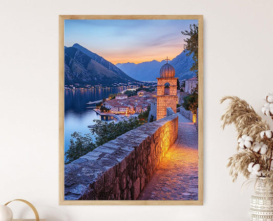 Affiche Kotor au Crépuscule – Poster Art de la Ville Médiévale