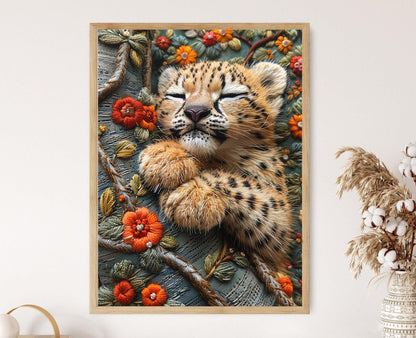 Affiche Petit Léopard des Neiges – Poster Broderie Colorée et Naturelle