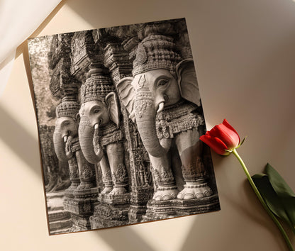 Affiche Éléphant de Temple Hindou – Poster Art Sépia d'Architecture Indienne